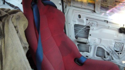 P1000835.jpg (73.2 KiB) Zobrazeno 9326 x Sedačky Jacky + pásy Šrot 700